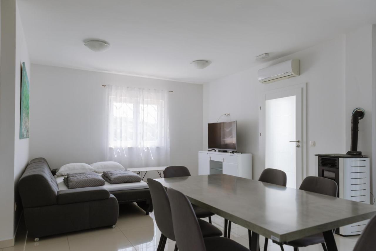 Grey House * Zadar